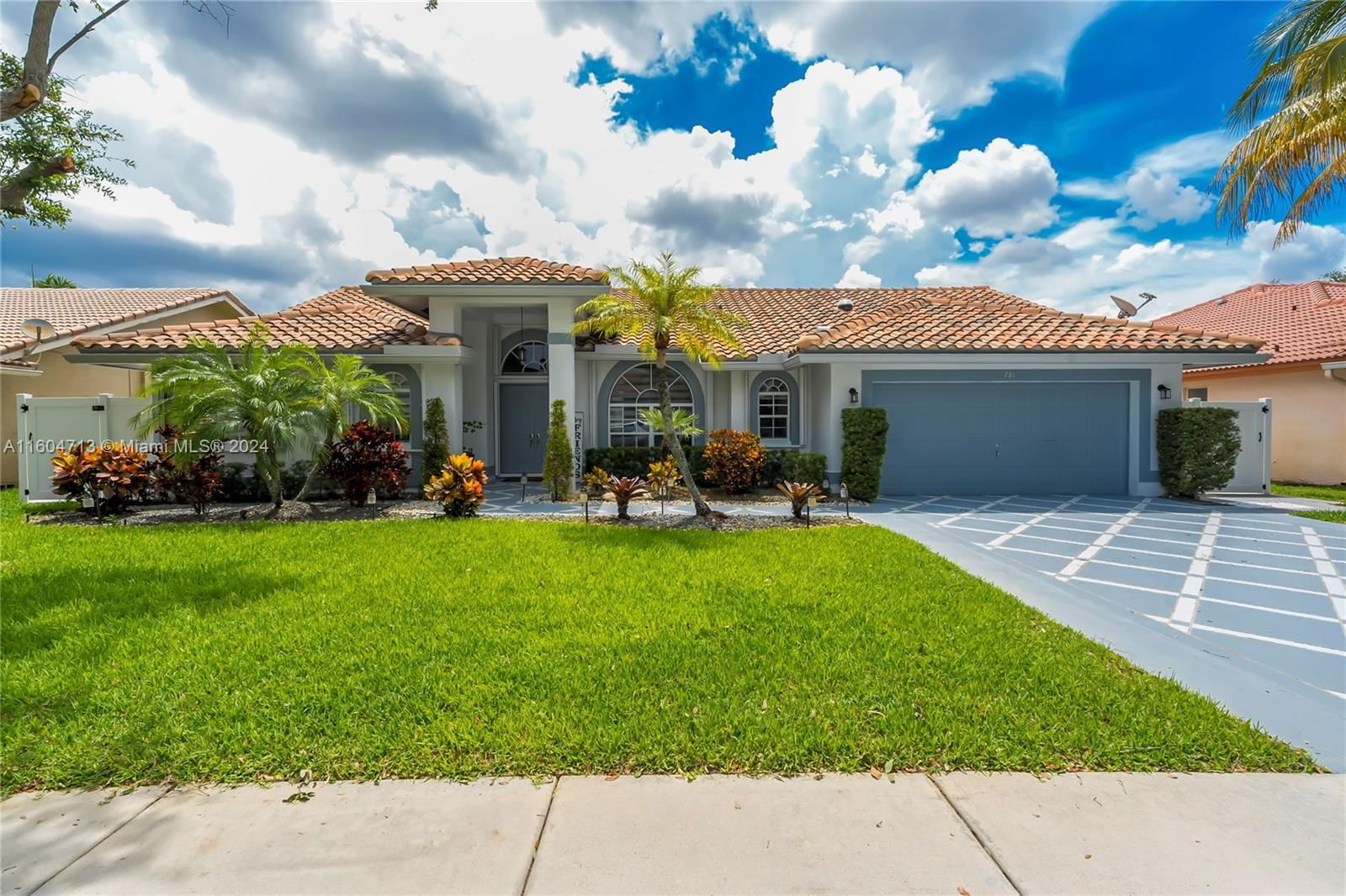 Real estate property located at 731 93rd Ter, Broward, Estates Tanglewood Lakes, Pembroke Pines, FL