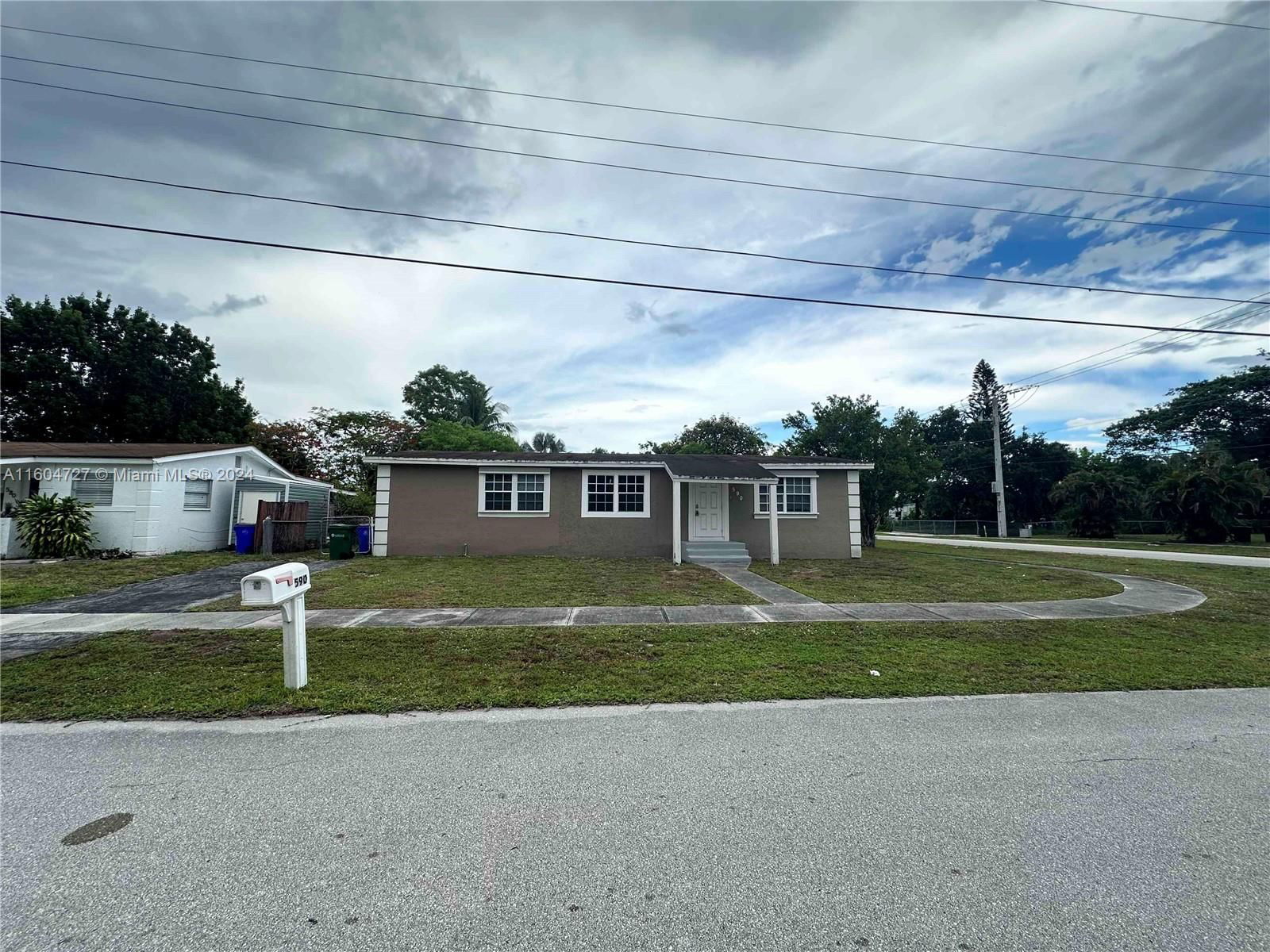 Real estate property located at 590 50th Ter, Broward County, MARGATE ESTATES SEC 2-RES, Margate, FL