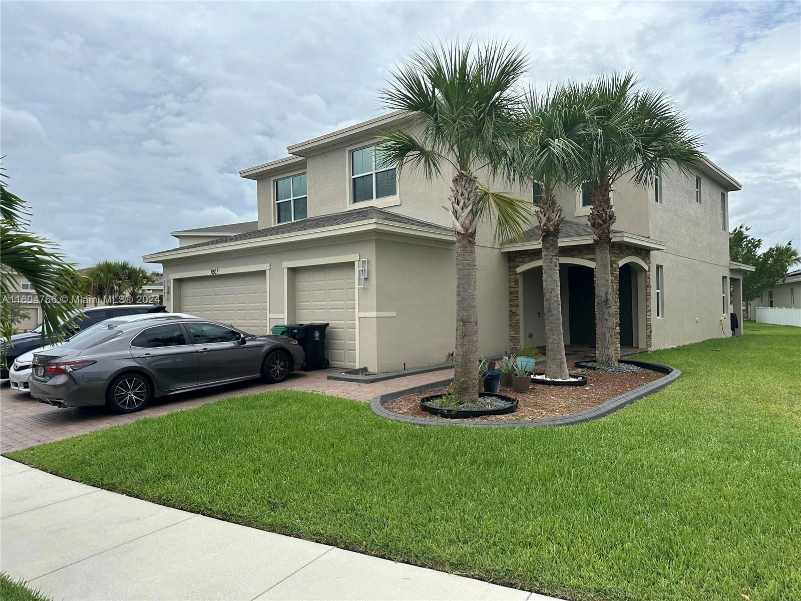 Real estate property located at 1201 Leonardo Cir, St Lucie County, VIZCAYA FALLS PLAT 1, Port St. Lucie, FL