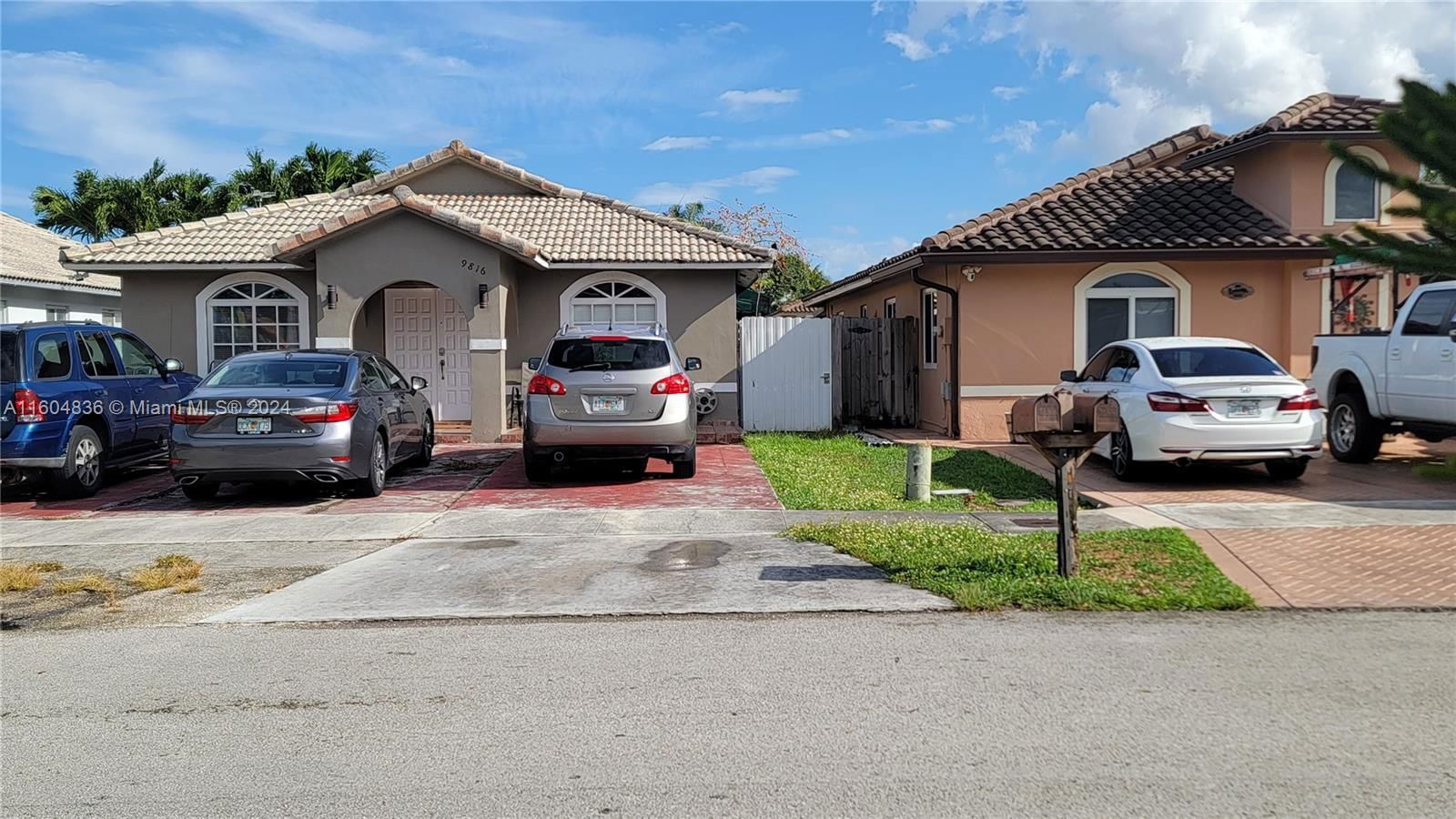 Real estate property located at 9816 129th Ter, Miami-Dade County, GOLDEN EAGLE ESTATES SEC, Hialeah Gardens, FL