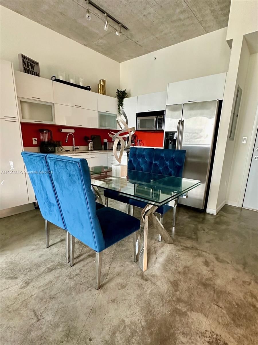 Real estate property located at 133 2nd Ave #2405, Miami-Dade, THE LOFT DOWNTOWN II COND, Miami, FL