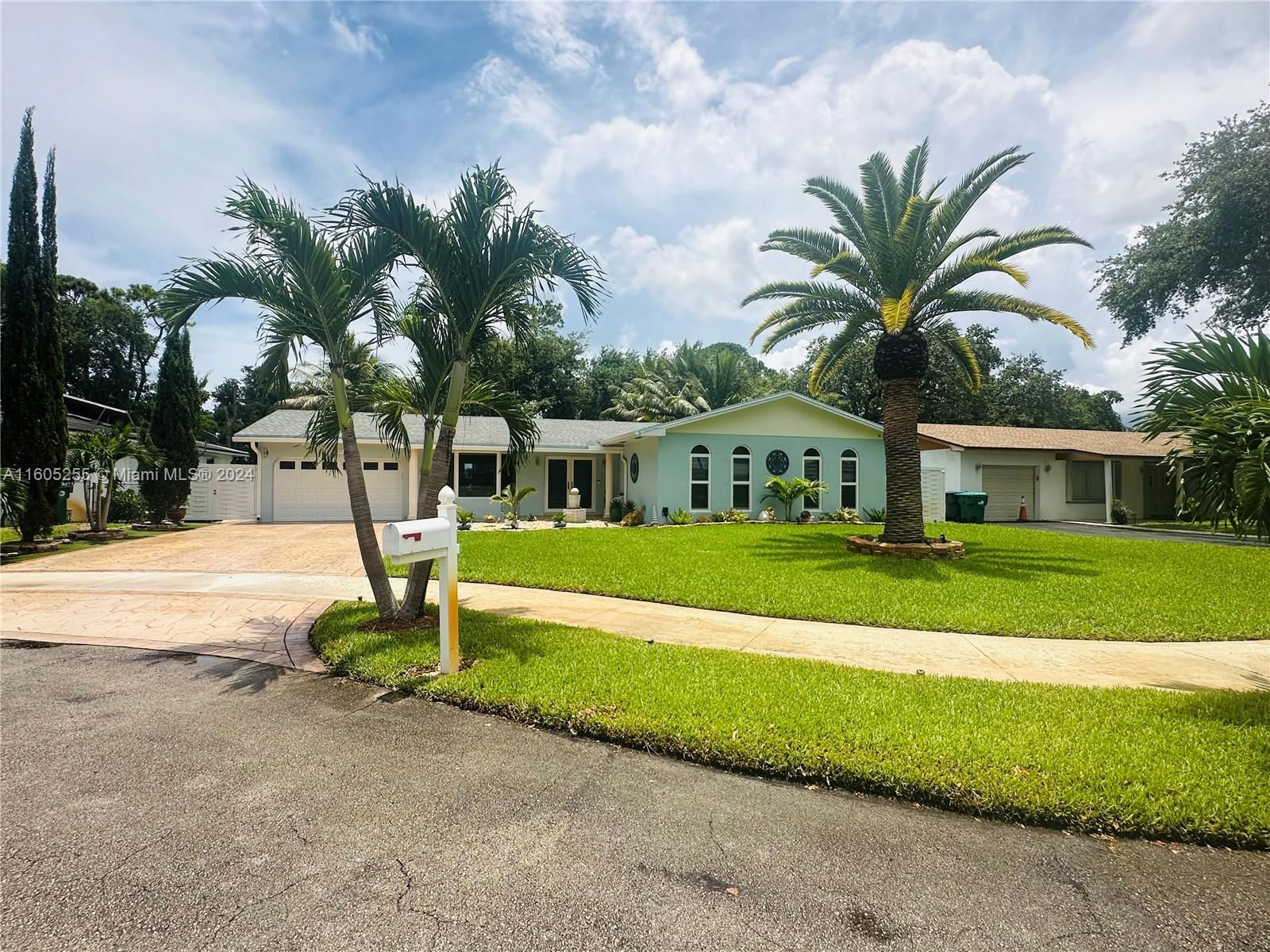 Real estate property located at 1830 170th St, Miami-Dade County, SUNNY ISLES PARK SEC 2, Miami Gardens, FL