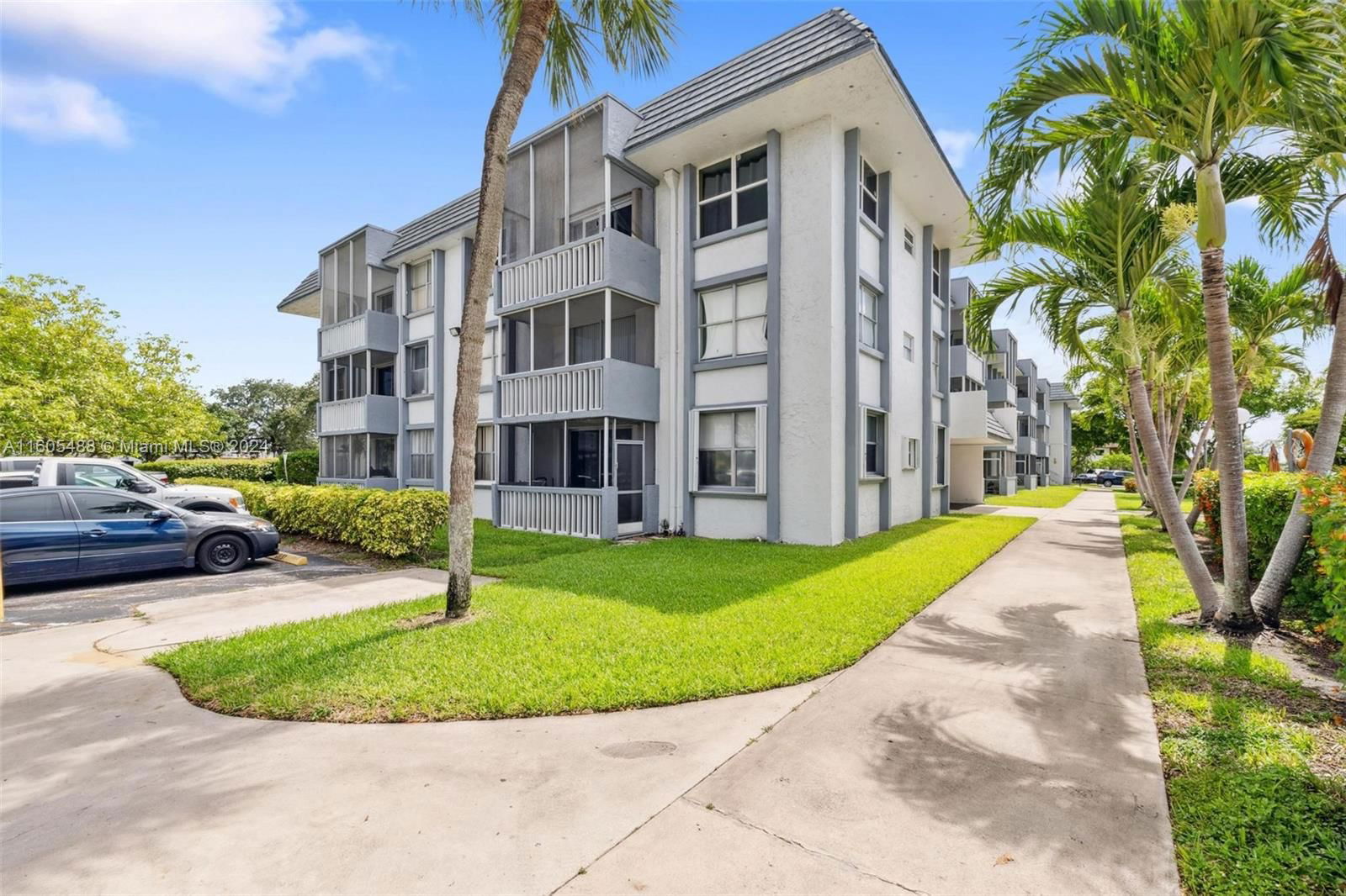 Real estate property located at 6705 169th St C310, Miami-Dade County, LUDLUM LAKE CONDO BLDG C, Hialeah, FL