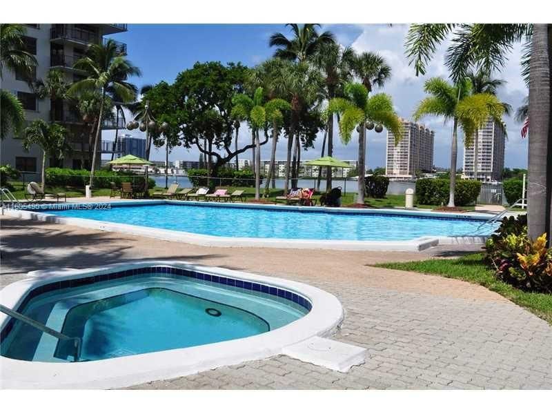 Real estate property located at 18181 31st Ct #406, Miami-dade, Tower At Biscayne Cove Co, Aventura, FL
