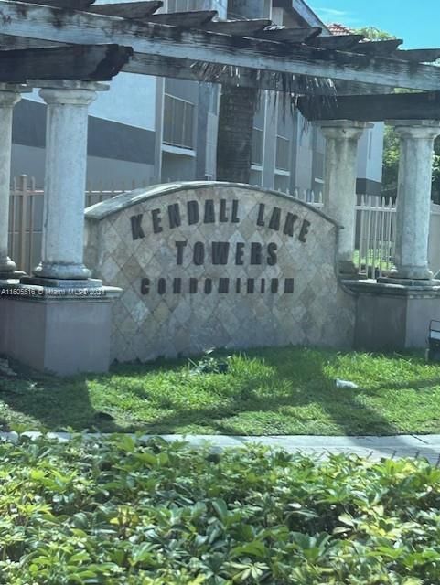 Real estate property located at , Miami-Dade, KENDALL LAKE TOWERS CONDO, Miami, FL