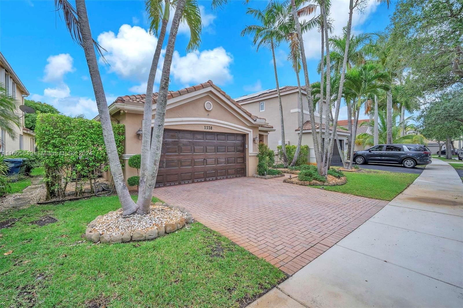 Real estate property located at 1338 Canary Island Dr, Broward, Savanna, Weston, FL