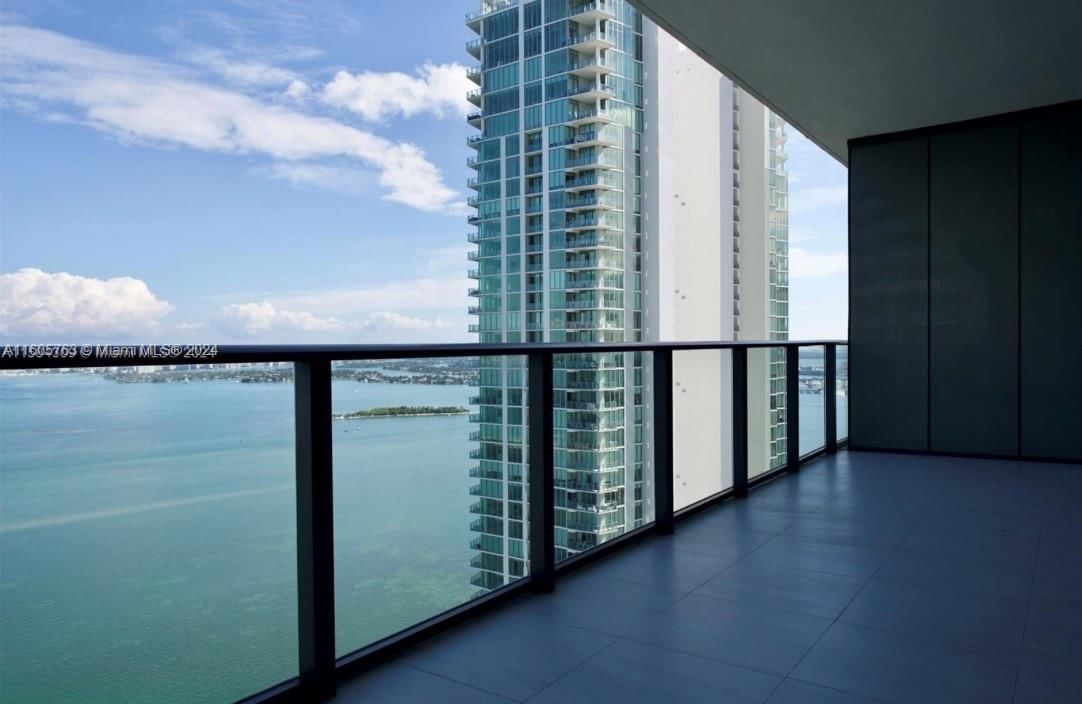 Real estate property located at 480 31st St #1702, Miami-Dade, GRAN PARAISO CONDO, Miami, FL