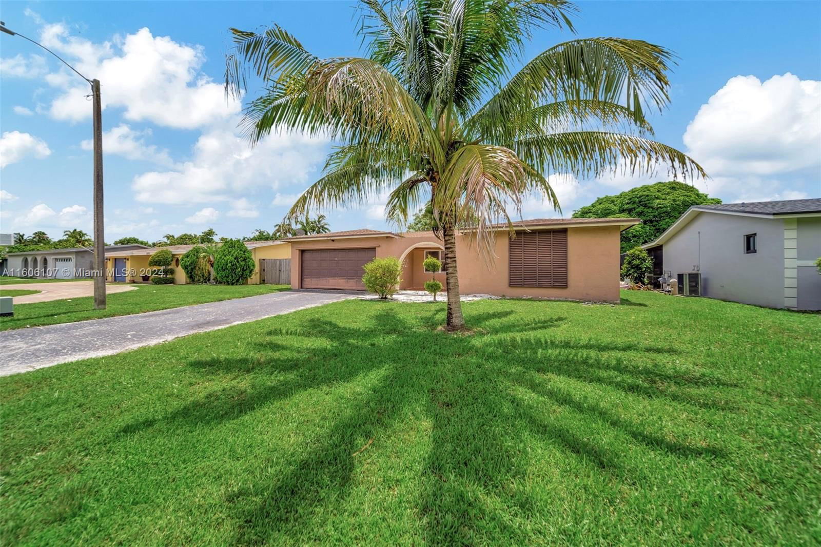 Real estate property located at 2912 Canal Rd, Broward County, KNOLLS 3 SEC, Miramar, FL