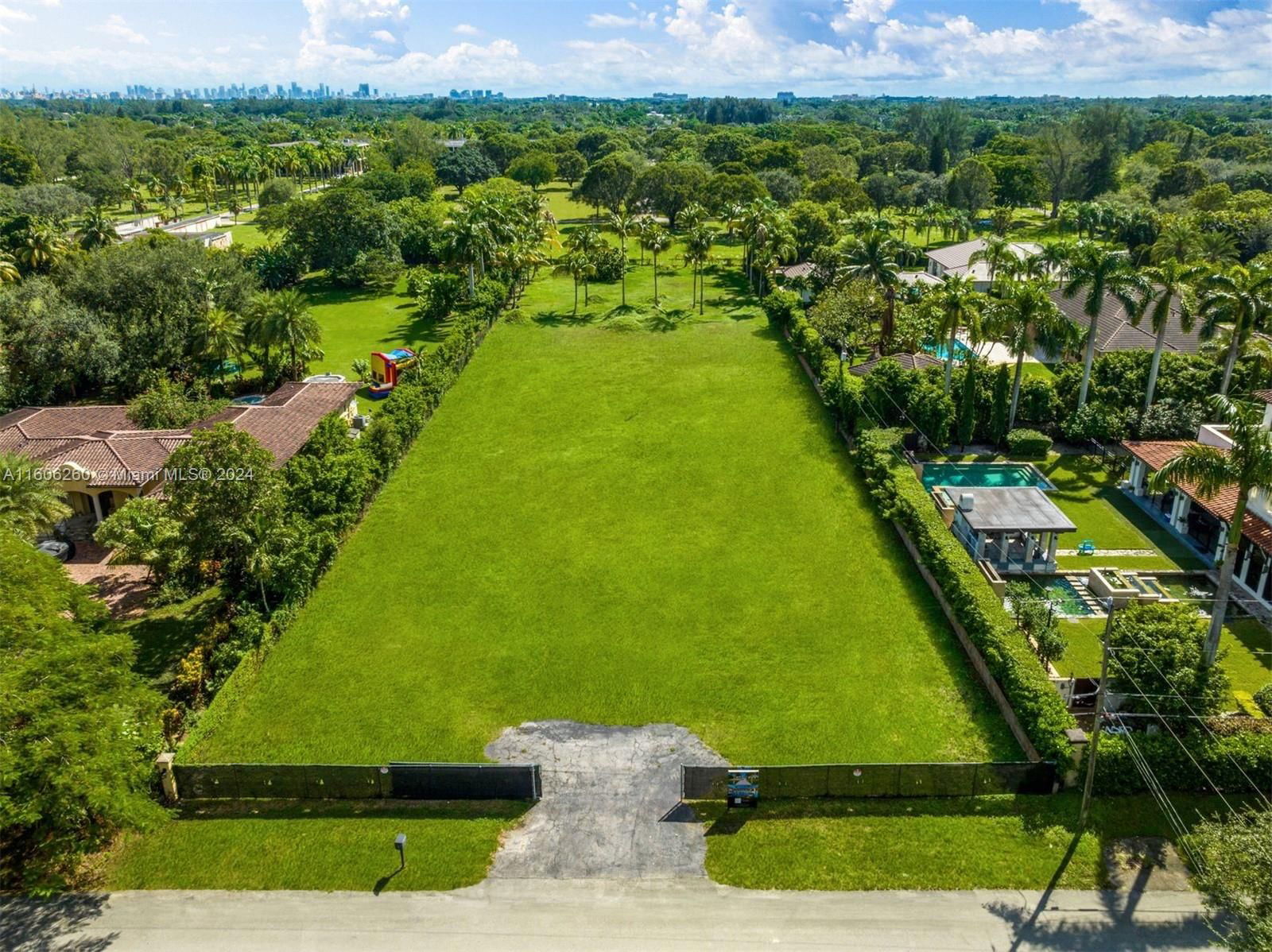 Real estate property located at 6201 79th Ct, Miami-Dade County, SUNKIST ESTATES A, Miami, FL