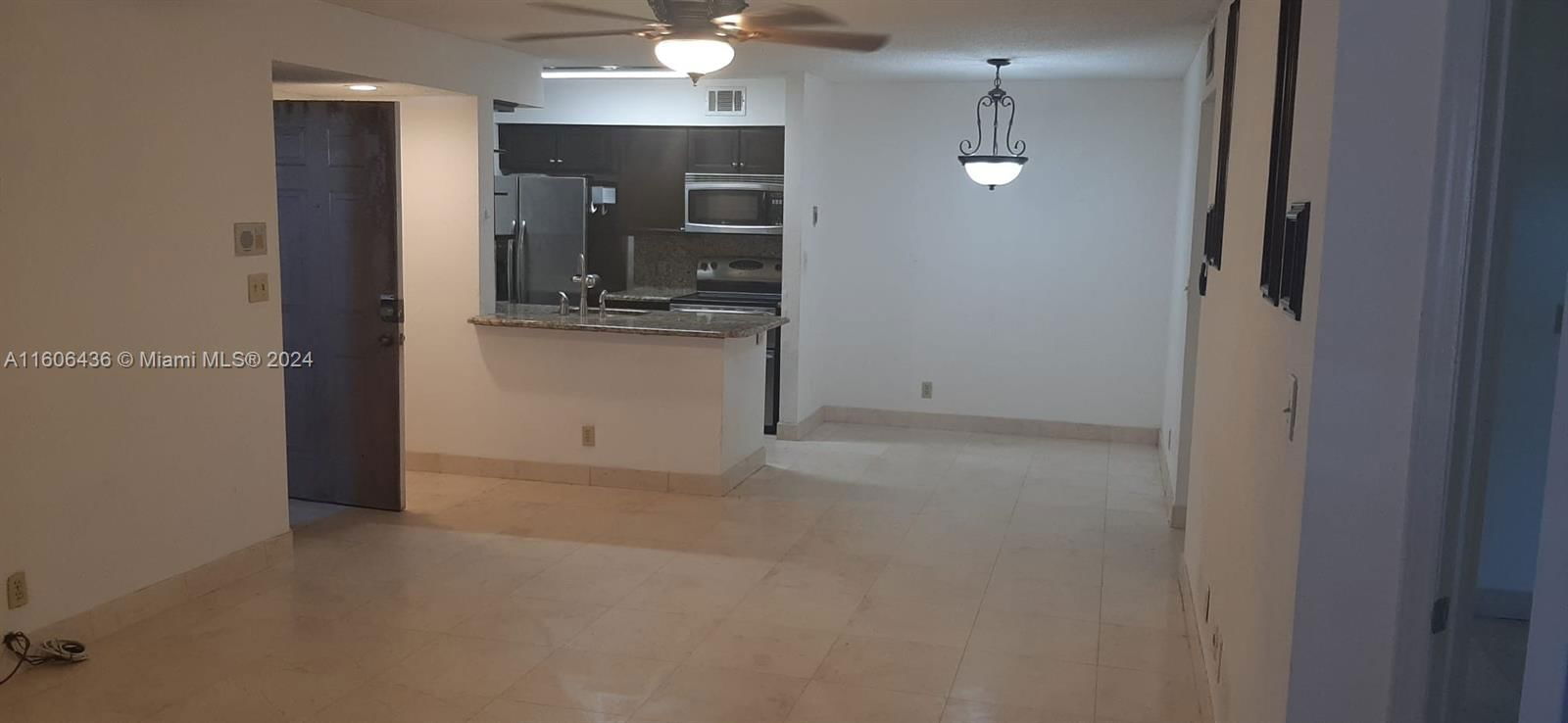 Real estate property located at 2796 University Dr #2104, Broward, SUNDANCE AT DAVIE CONDO, Davie, FL