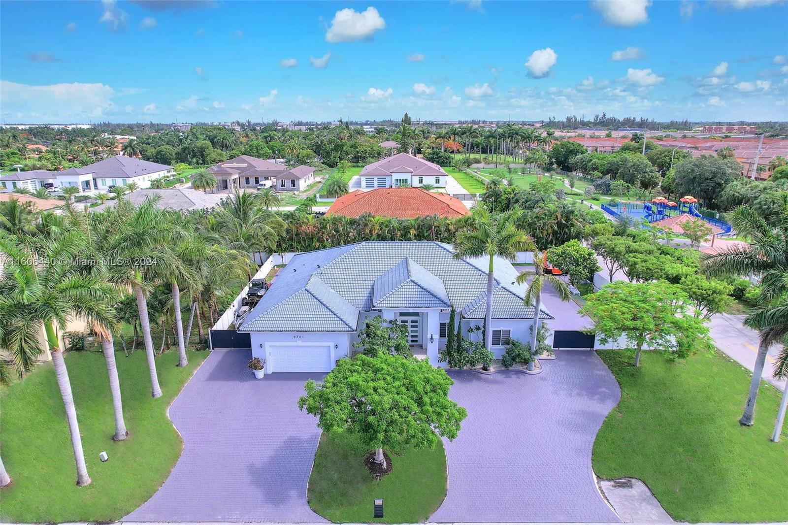 Real estate property located at 9701 130th St, Miami-Dade, CASTELLON ESTATES SUBDIVI, Hialeah Gardens, FL