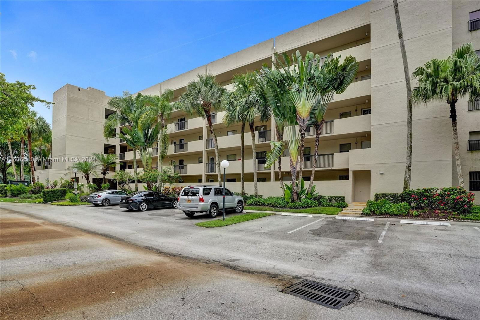 Real estate property located at 3000 42nd Ave B305, Broward County, TRADEWINDS B CONDO, Coconut Creek, FL
