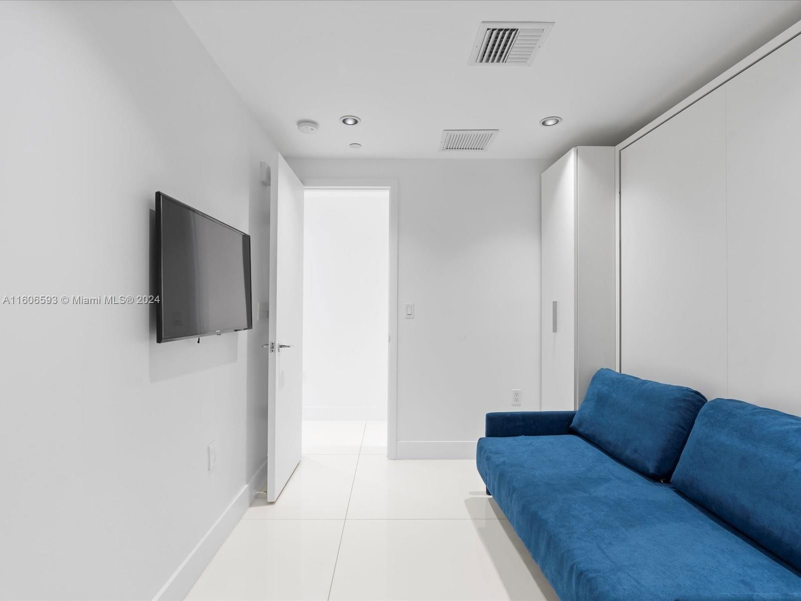 Real estate property located at 17121 Collins Ave #1607, Miami-dade, Jade Ocean Condo, Sunny Isles Beach, FL
