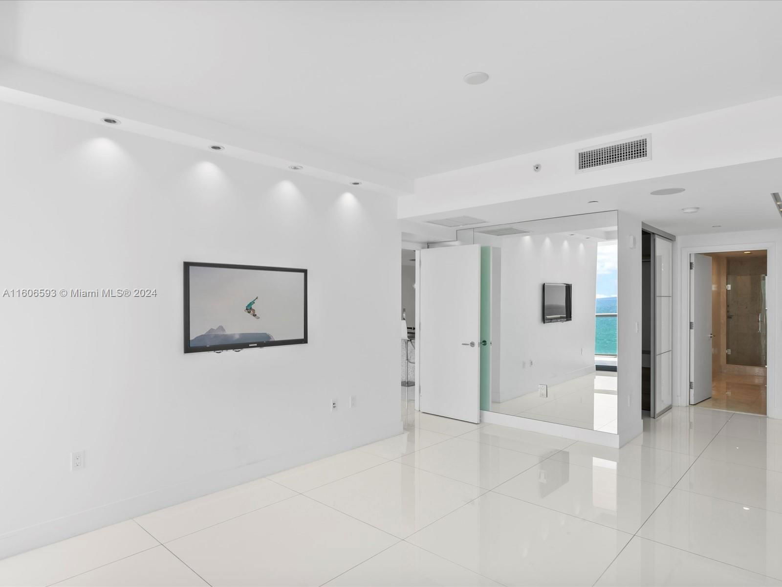 Real estate property located at 17121 Collins Ave #1607, Miami-dade, Jade Ocean Condo, Sunny Isles Beach, FL