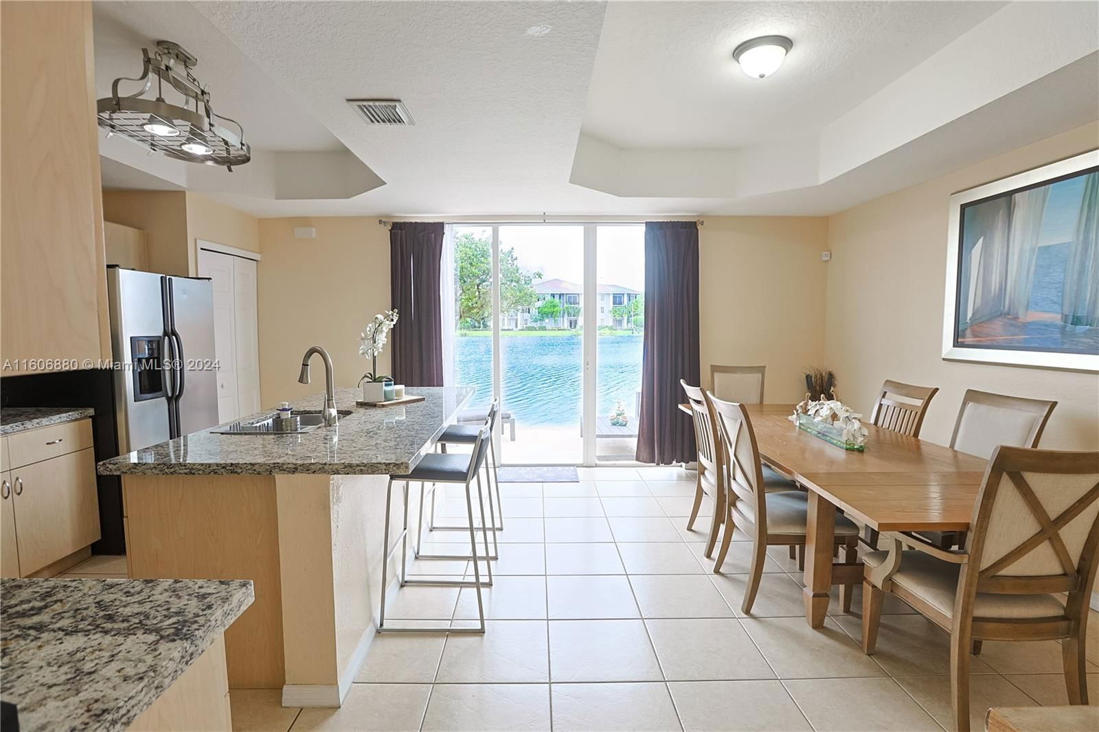 Real estate property located at 10609 6th St #1005, Broward, HAMPTON ISLES CONDO, Pembroke Pines, FL