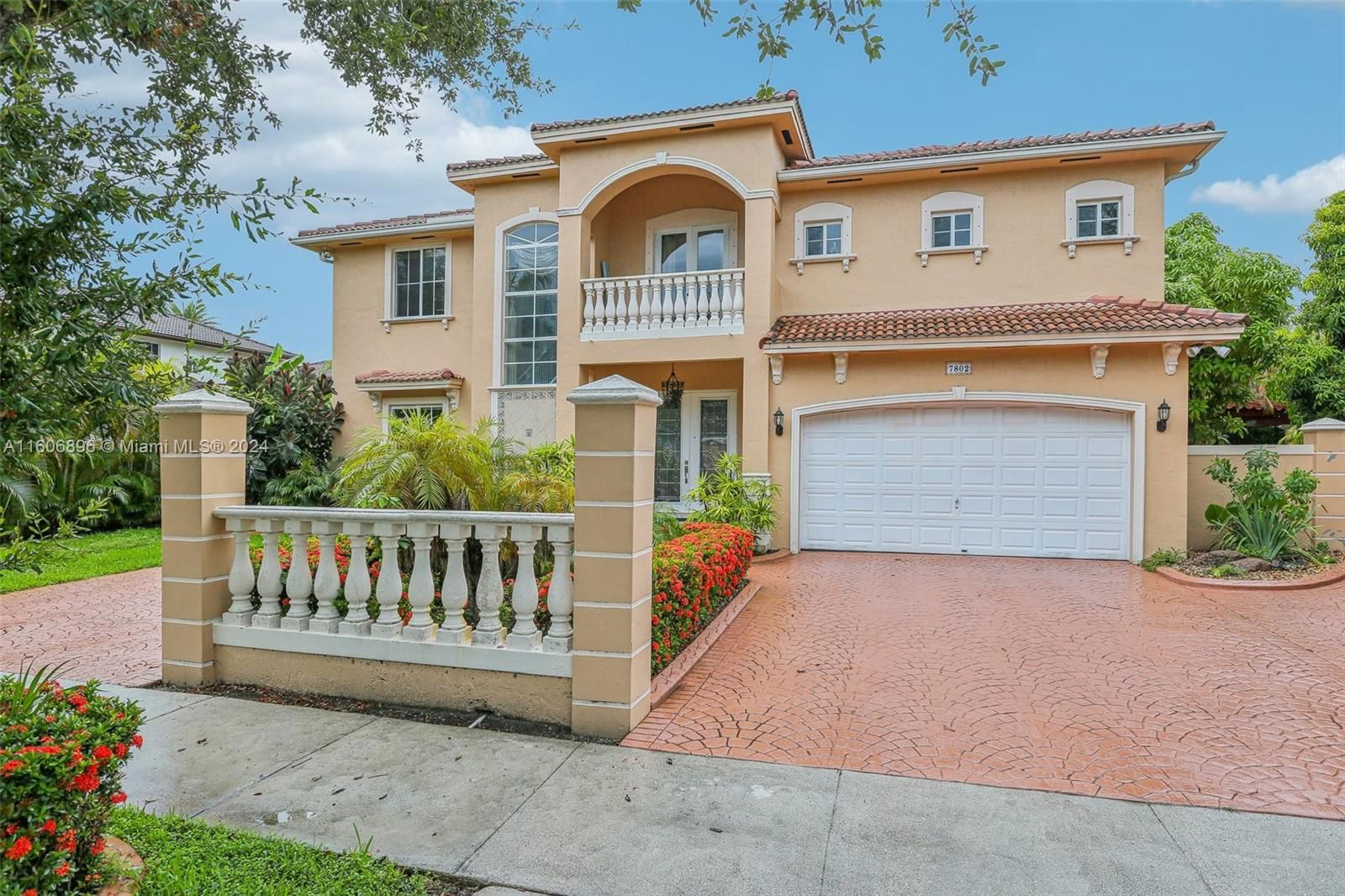 Real estate property located at 7802 165th Ter, Miami-Dade County, PRIMAVERA, Miami Lakes, FL