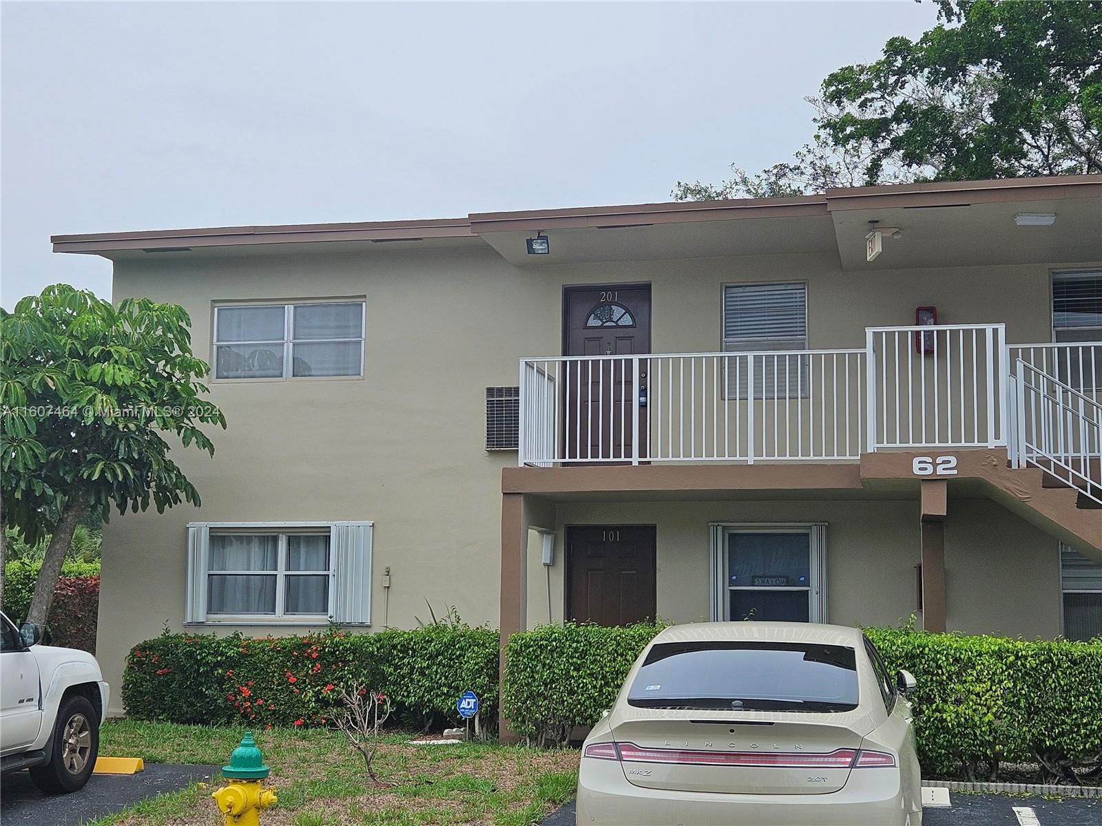 Real estate property located at 601 80th Ter #201, Broward County, ORIOLE GARDENS TWO 62 CON, Margate, FL