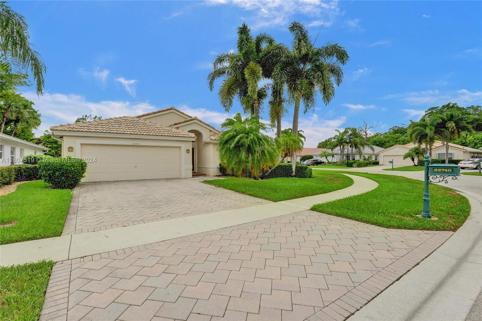 Real estate property located at 22740 Royal Crown Ter E, Palm Beach County, CRESCENT LAKES, Boca Raton, FL