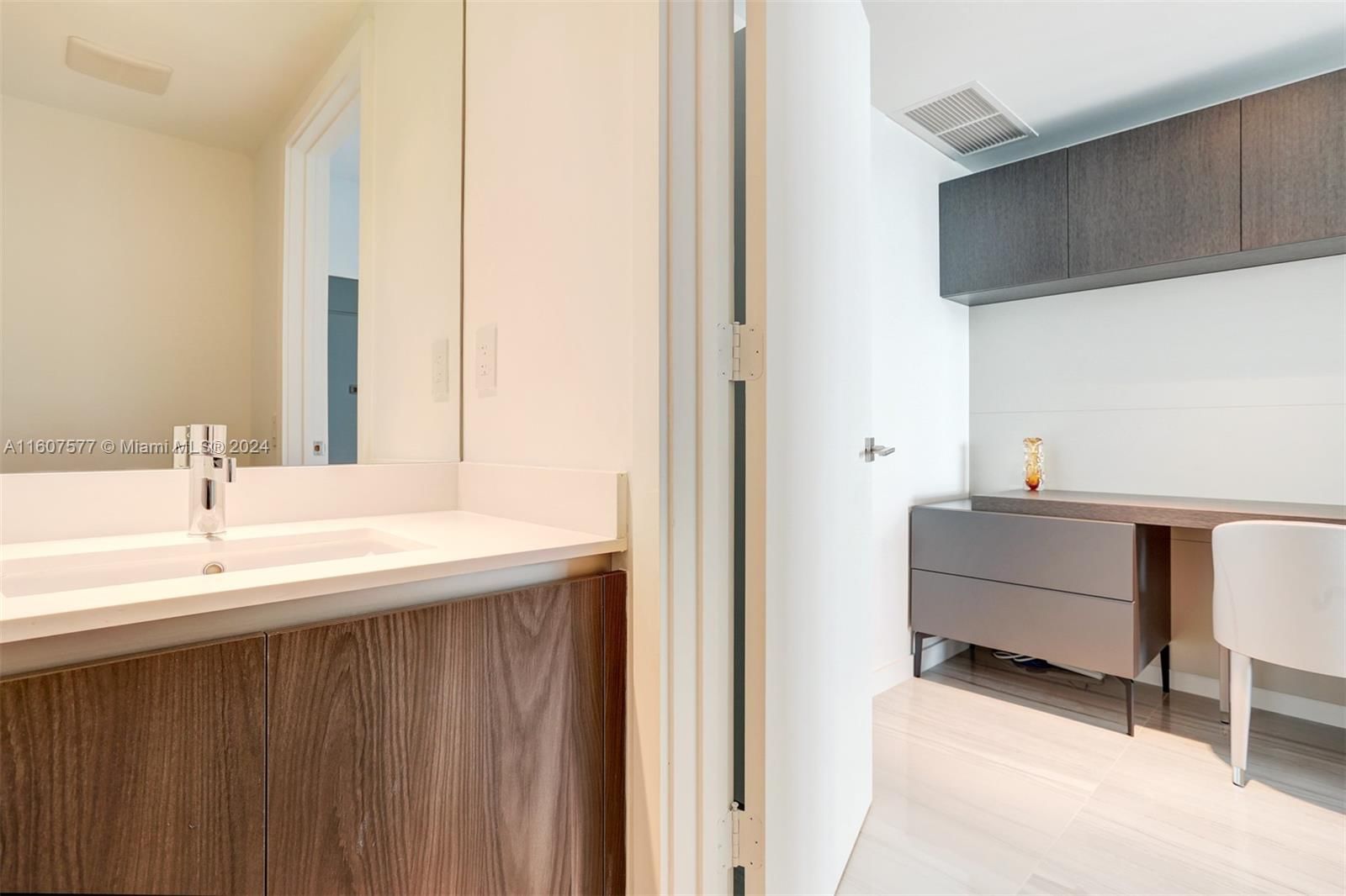 Real estate property located at 3131 7th Ave #4802, Miami-dade, One Paraiso Condo, Miami, FL