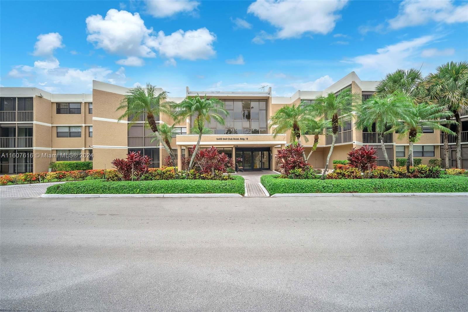 Real estate property located at 16400 Golf Club Rd #109, Broward County, BUILDING 1B OF COUNTRY CL, Weston, FL