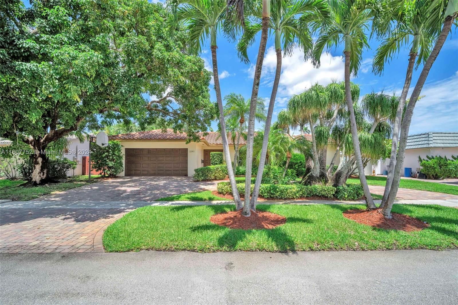 Real estate property located at 3341 47th Ave, Broward, EMERALD HILLS, Hollywood, FL