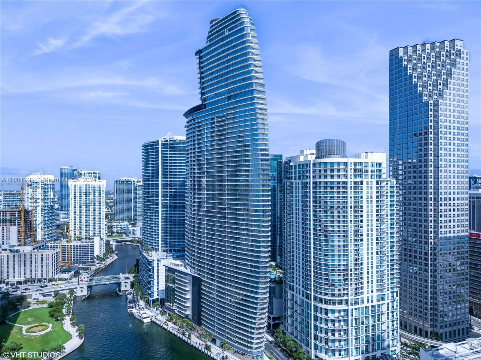 Real estate property located at 300 Biscayne Blvd Way #1706, Miami-Dade County, ASTON MARTIN RESIDENCES, Miami, FL
