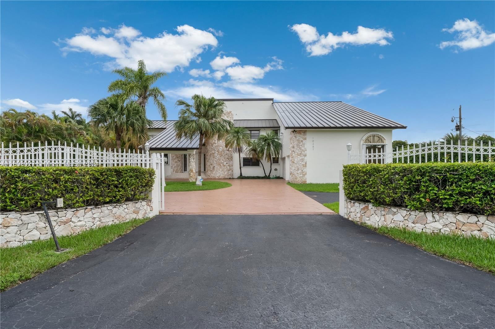 Real estate property located at 10281 58th St, Miami-Dade County, MILLER DRIVE ESTATES, Miami, FL