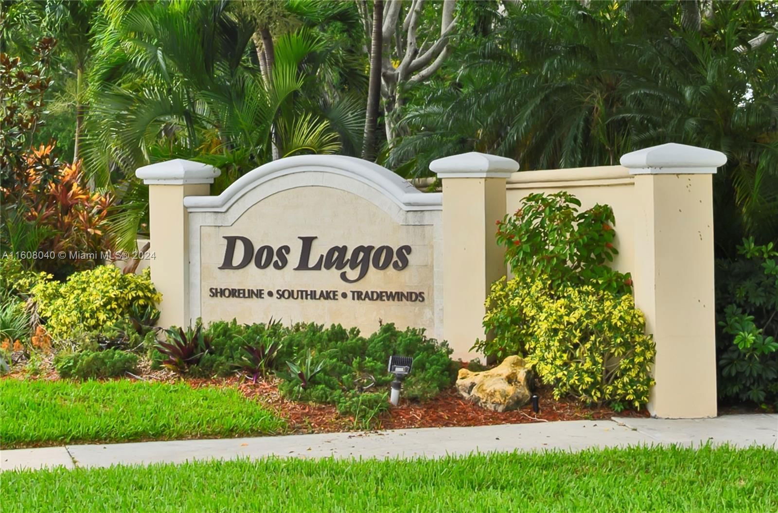 Real estate property located at 7 Via De Casas Sur #103, Palm Beach County, SOUTH LAKE CONDO, Boynton Beach, FL