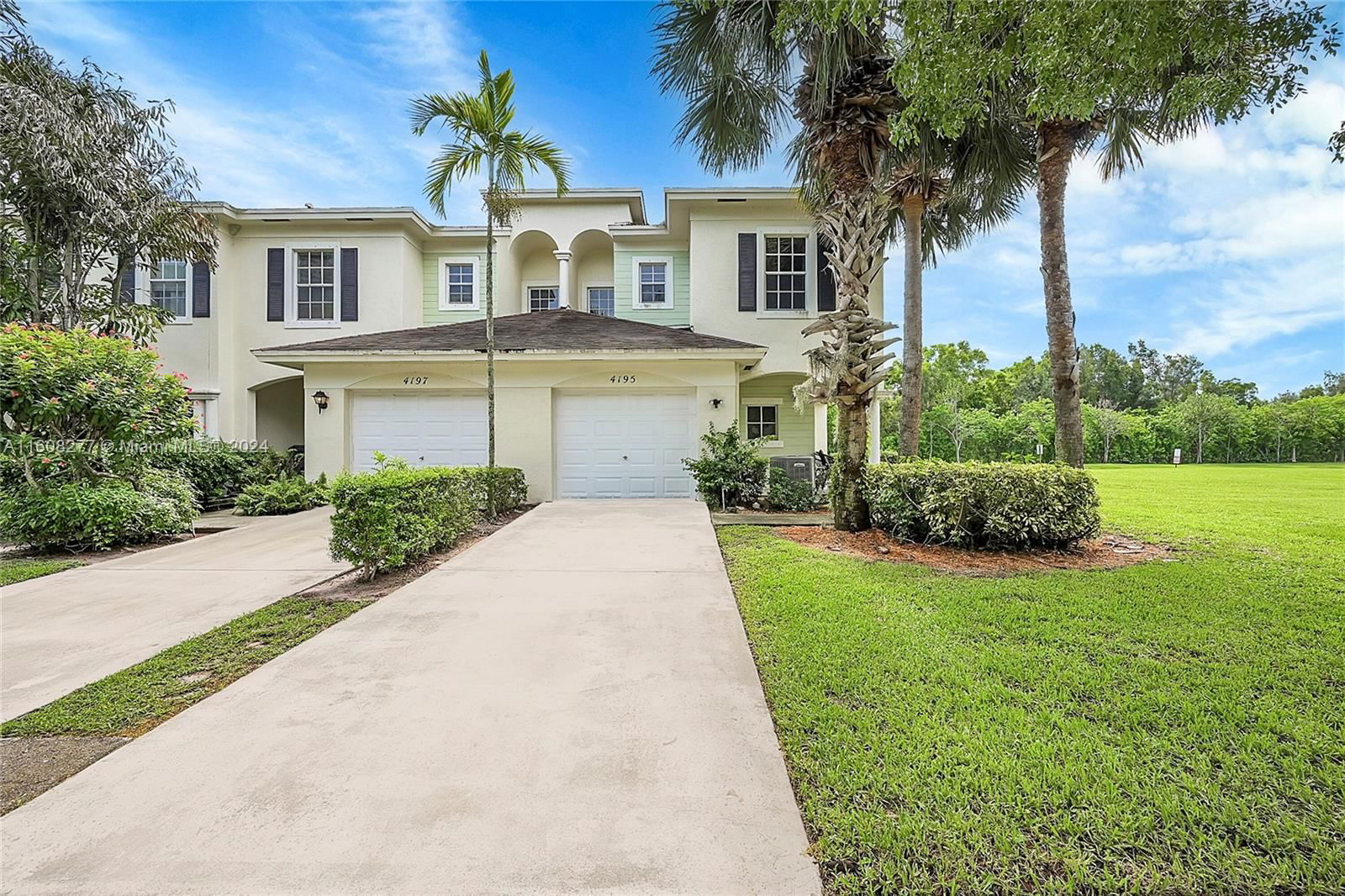 Real estate property located at 4195 Emerald Vis, Palm Beach, EMERALD LAKE TOWNHOMES, Lake Worth, FL