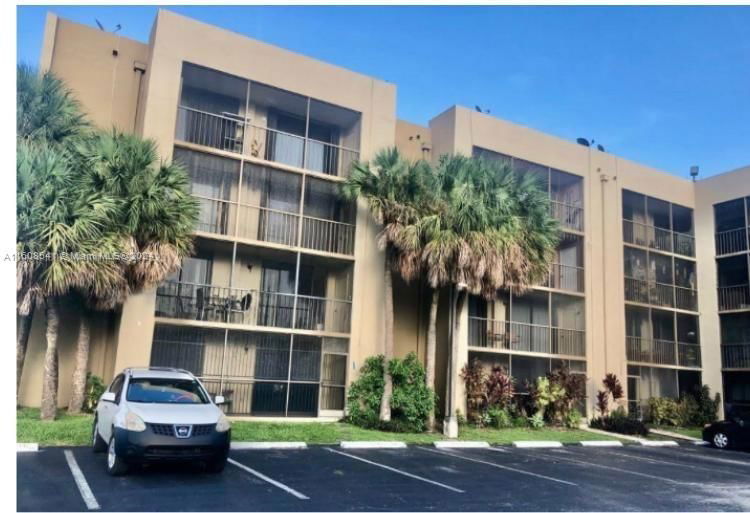 Real estate property located at 8625 8th St #114, Miami-Dade County, FOX CHASE CONDO #2, Miami, FL