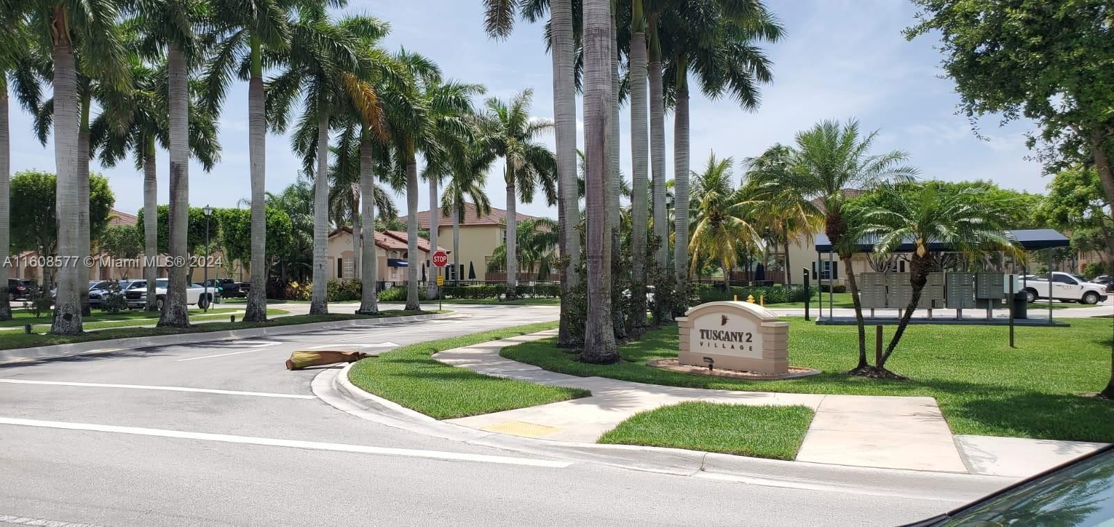 Real estate property located at 12975 135th St #12975, Miami-Dade County, COURTS AT TUSCANY WEST, Miami, FL