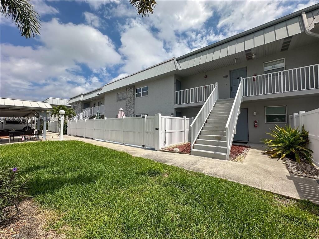 Real estate property located at 6777 Winkler #168, Lee, Regency Condo, Fort Myers, FL