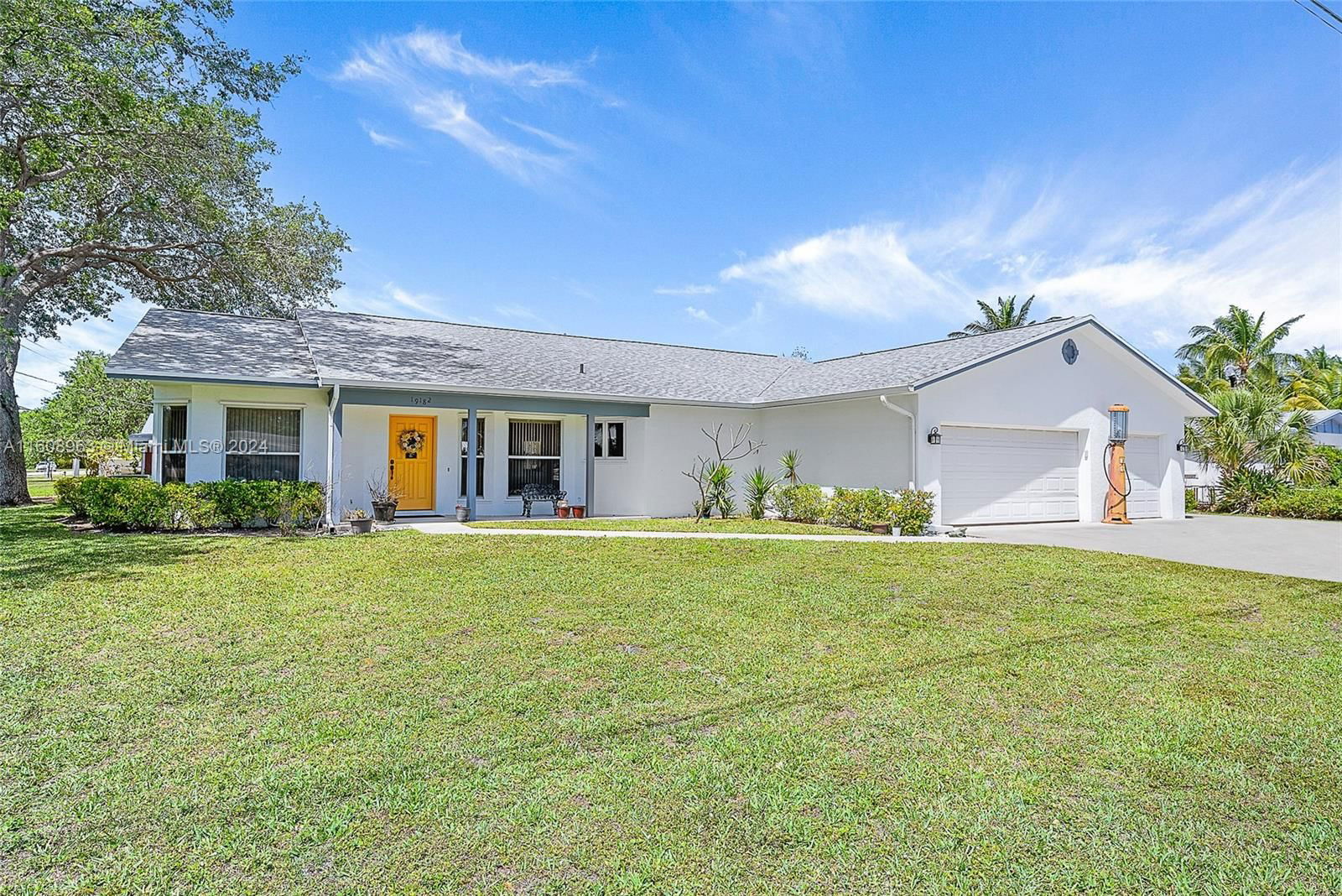 Real estate property located at 19182 Hillcrest Dr, Martin County, Jupiter Acres, Jupiter, FL