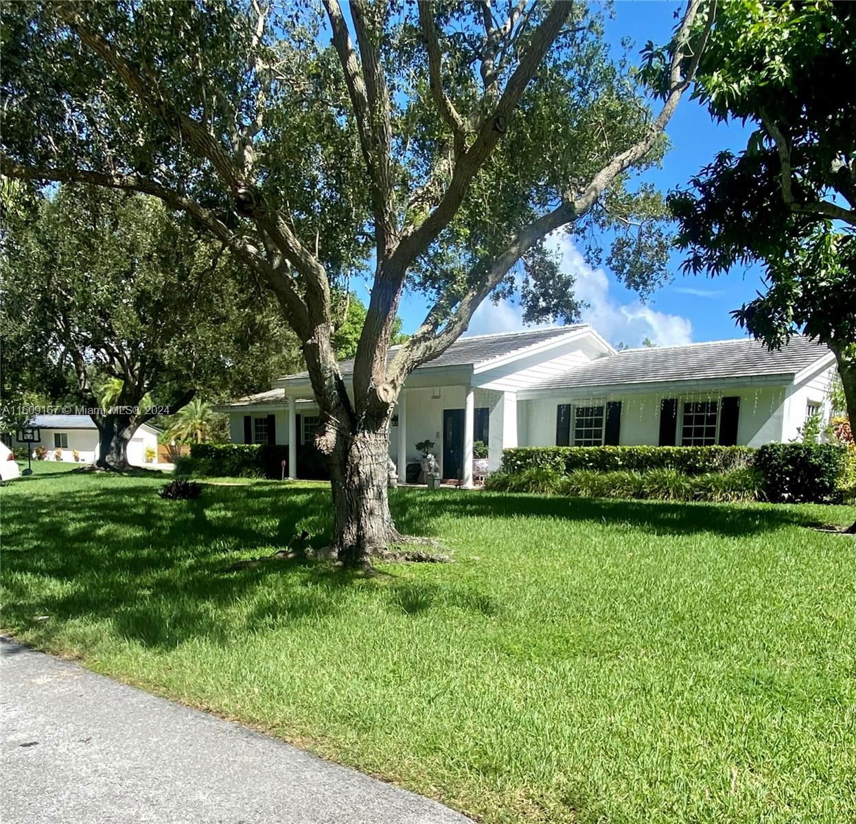 Real estate property located at 7521 165th Ter, Miami-Dade County, OLD CUTLER SOUTH SEC 2, Palmetto Bay, FL