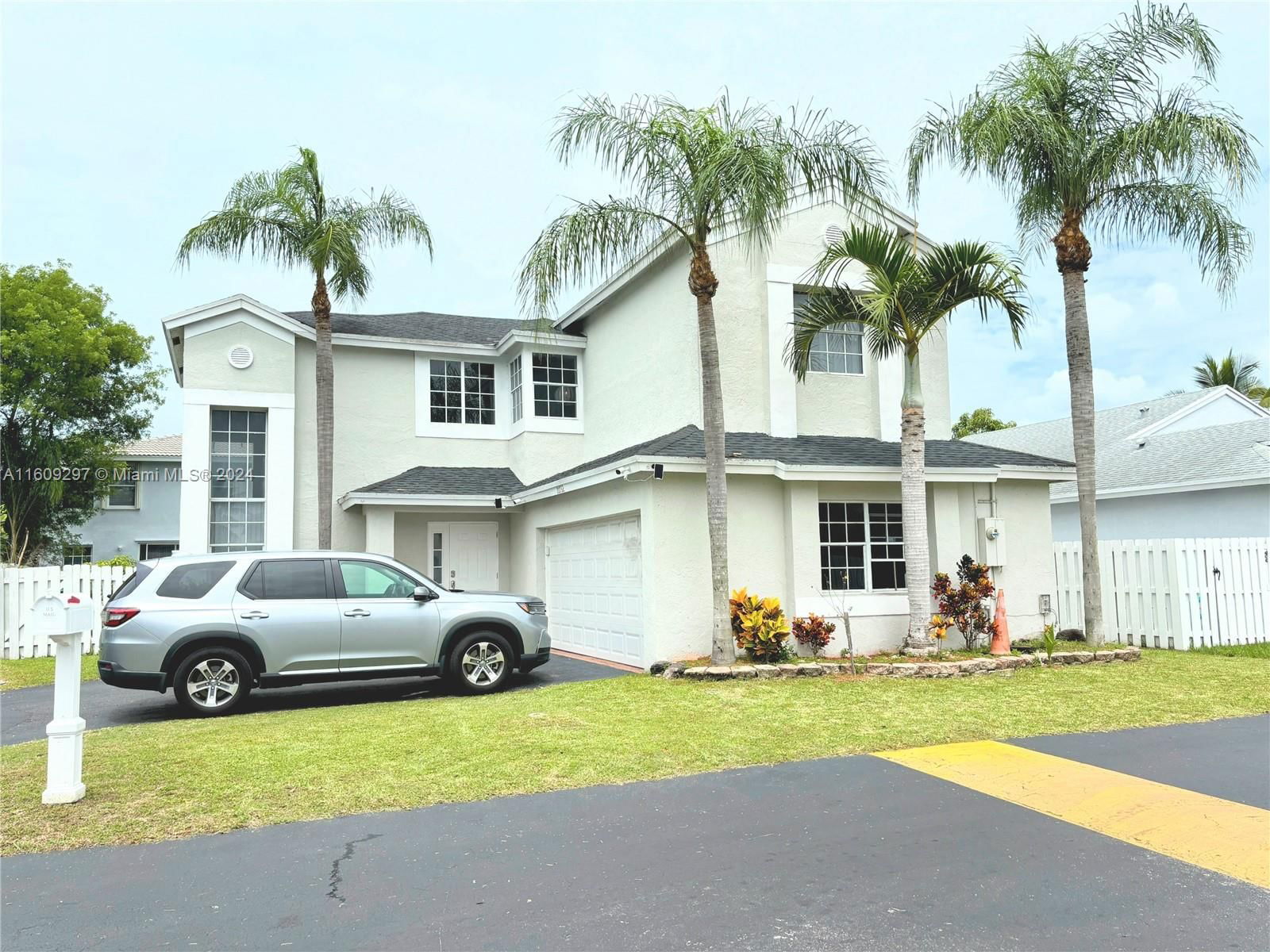 Real estate property located at 10732 Lago Welleby Dr, Broward County, WELLEBY NW QUADRANT, Sunrise, FL