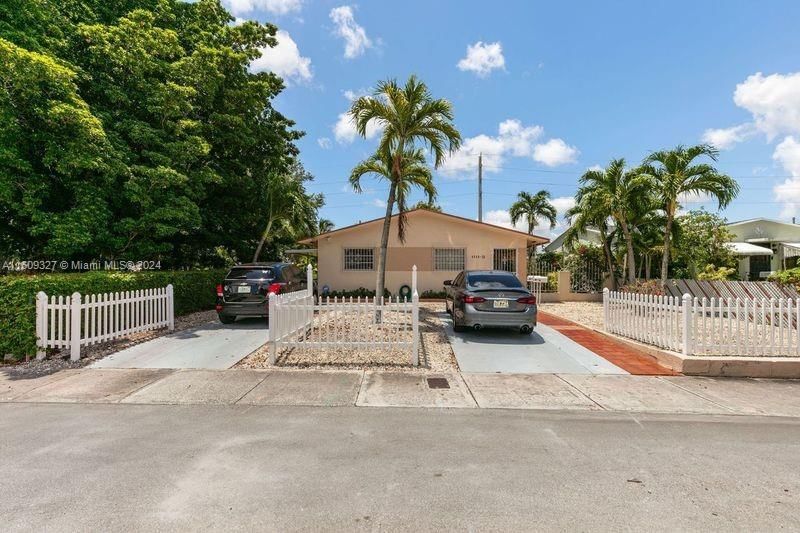 Real estate property located at 4520 4th St, Miami-Dade County, FLAGLER GROVE ESTATES EXT, Miami, FL