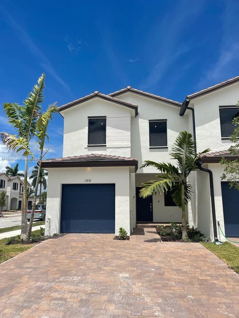 Real estate property located at 13131 232nd Ln, Miami-Dade, Siena Reserve, Miami, FL