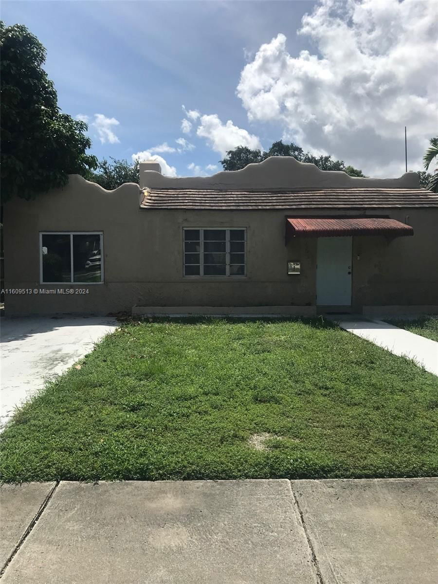 Real estate property located at 465 South Dr, Miami-Dade County, COUNTRY CLUB ESTATES SEC, Miami Springs, FL