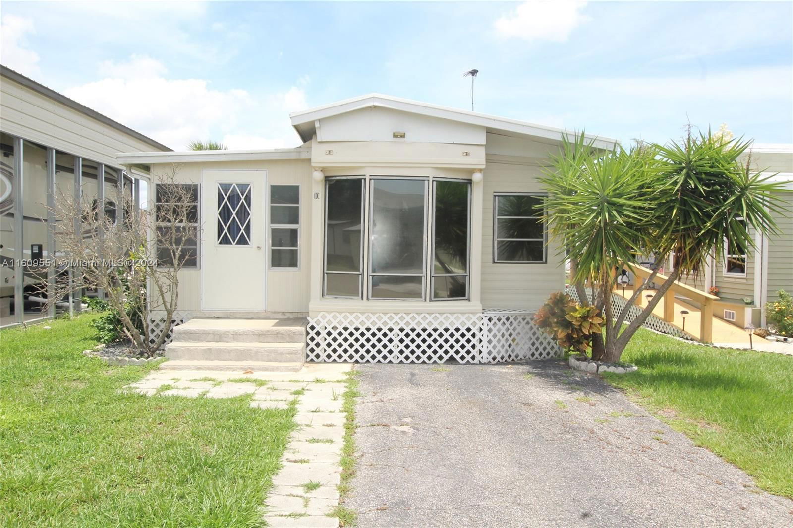 Real estate property located at 10 Shell Road #10, Glades, Buckhead Ridge, Bulkhead Ridge, FL