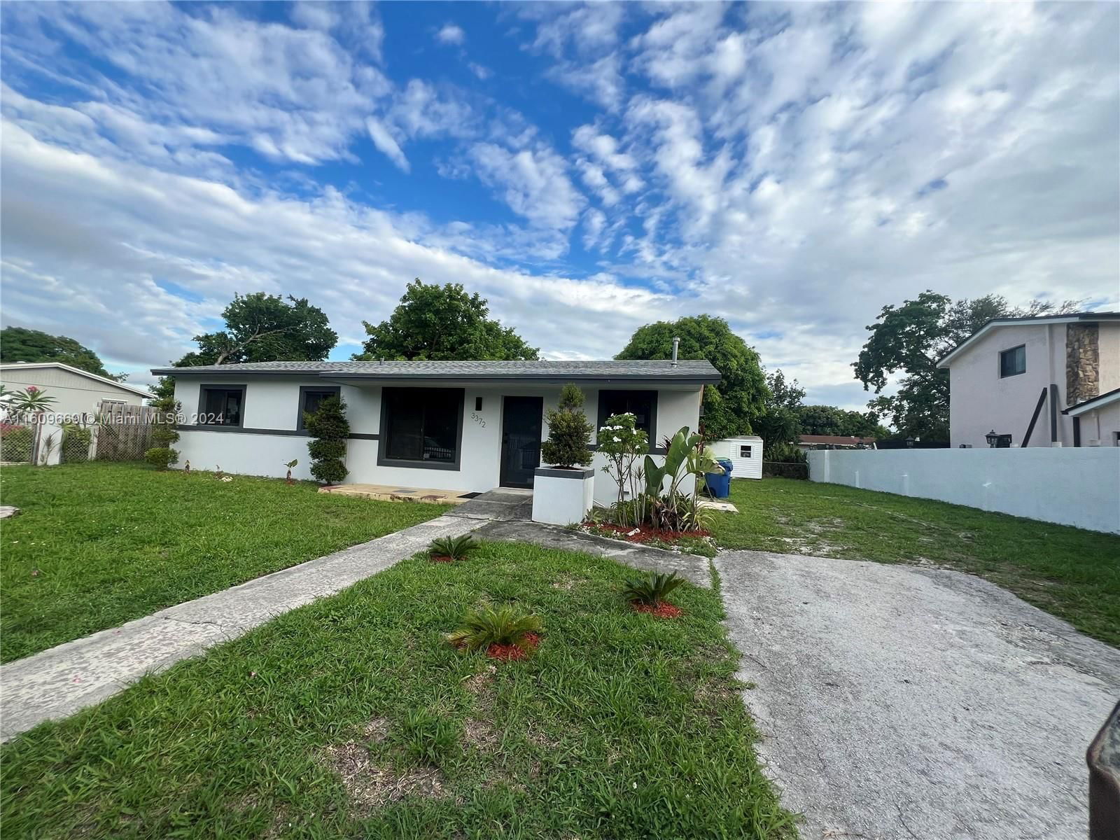 Real estate property located at 3372 182nd St, Miami-Dade County, BANKERS SUB #1, Miami Gardens, FL