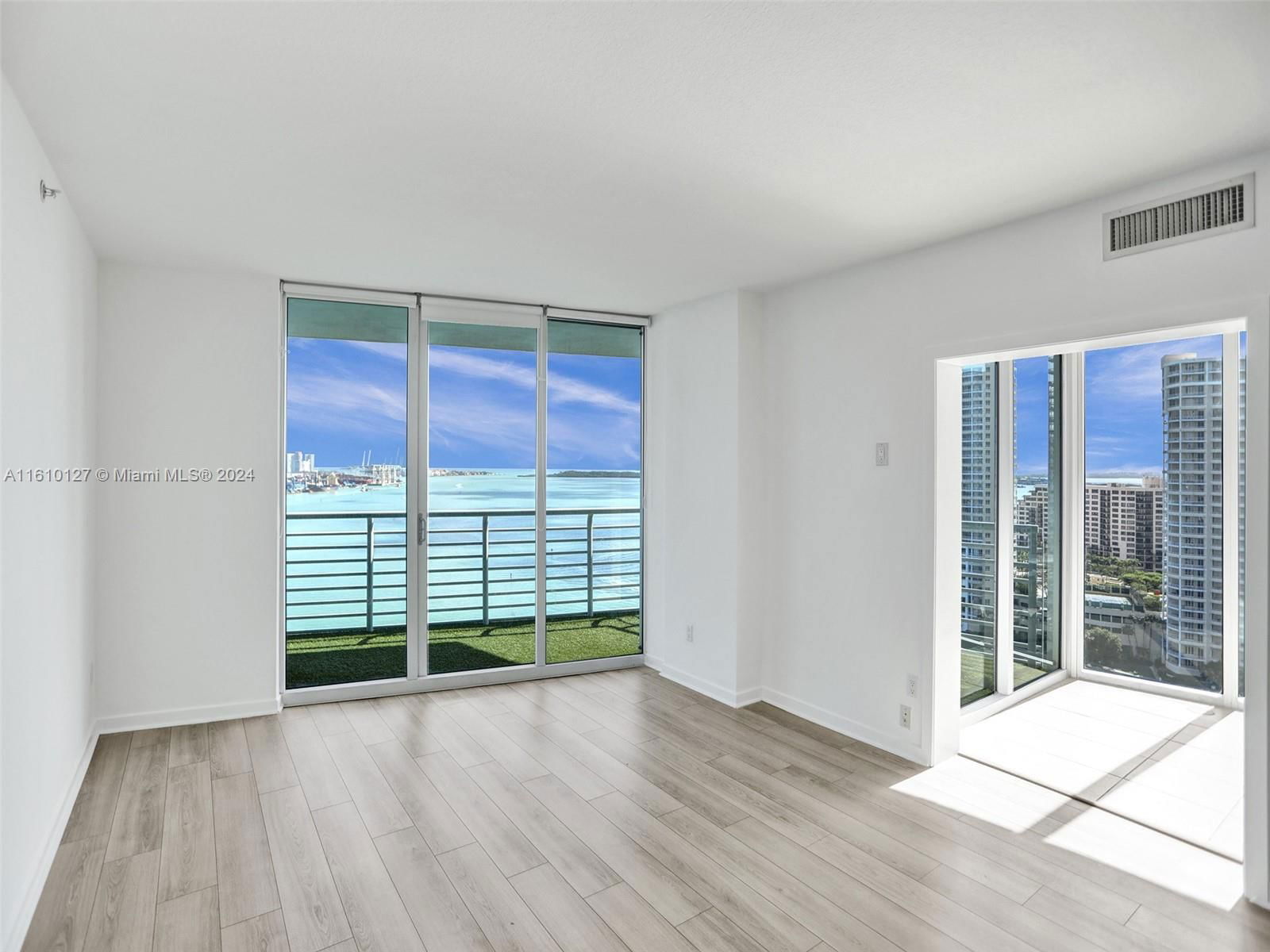 Real estate property located at 335 BISCAYNE BL #2109, Miami-Dade County, ONE MIAMI EAST CONDO, Miami, FL