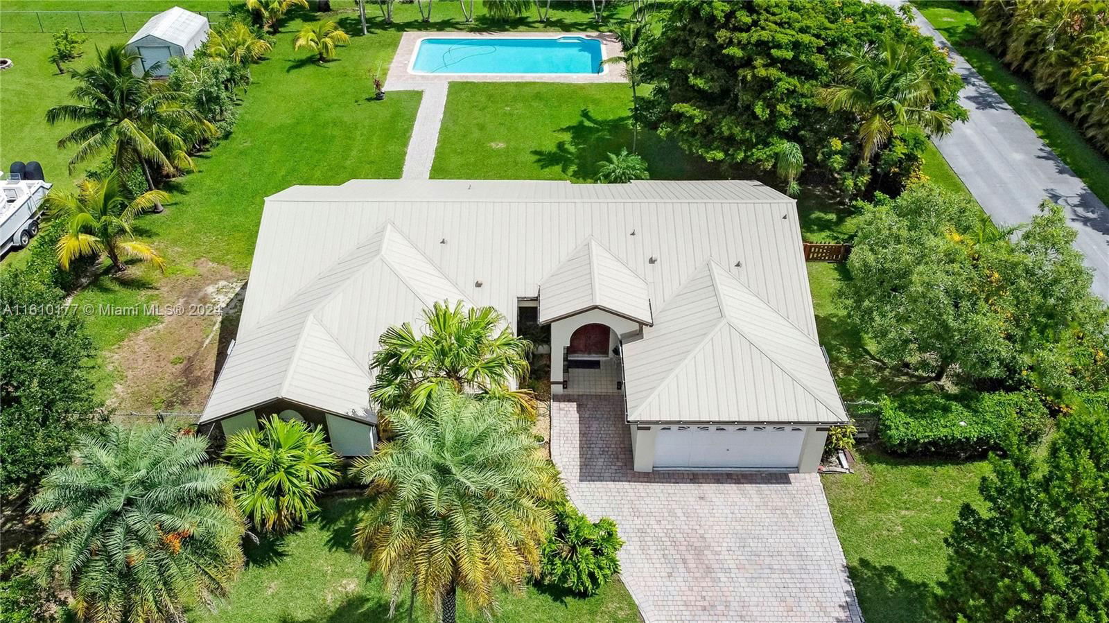 Real estate property located at 1511 17th St, Miami-Dade, REDLANDS BEST, Homestead, FL