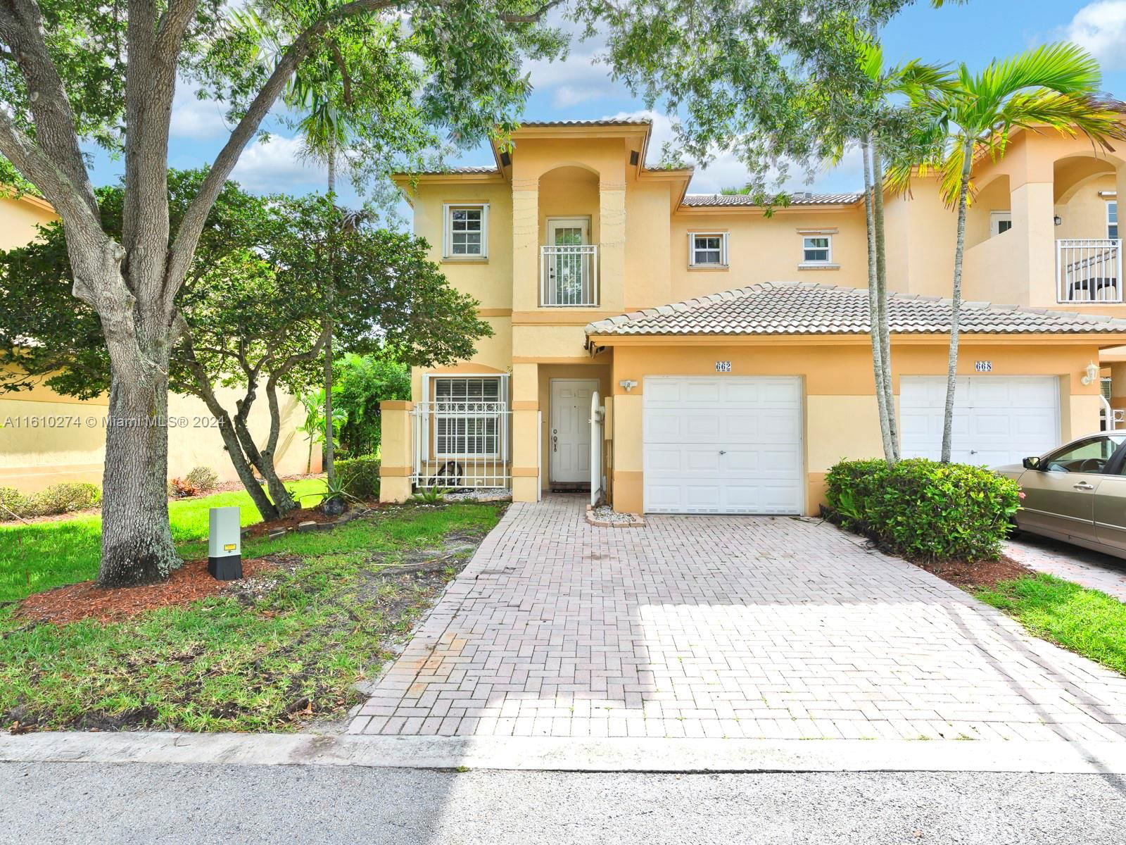 Real estate property located at 662 170th Ter #662, Broward County, PEMBROKE ISLES V, Pembroke Pines, FL