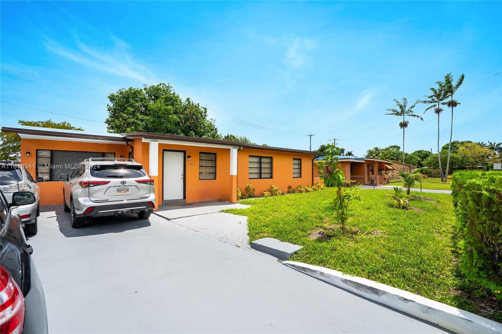 Real estate property located at 3521 4th St, Broward County, BROWARD ESTATES SEC 1, Lauderhill, FL