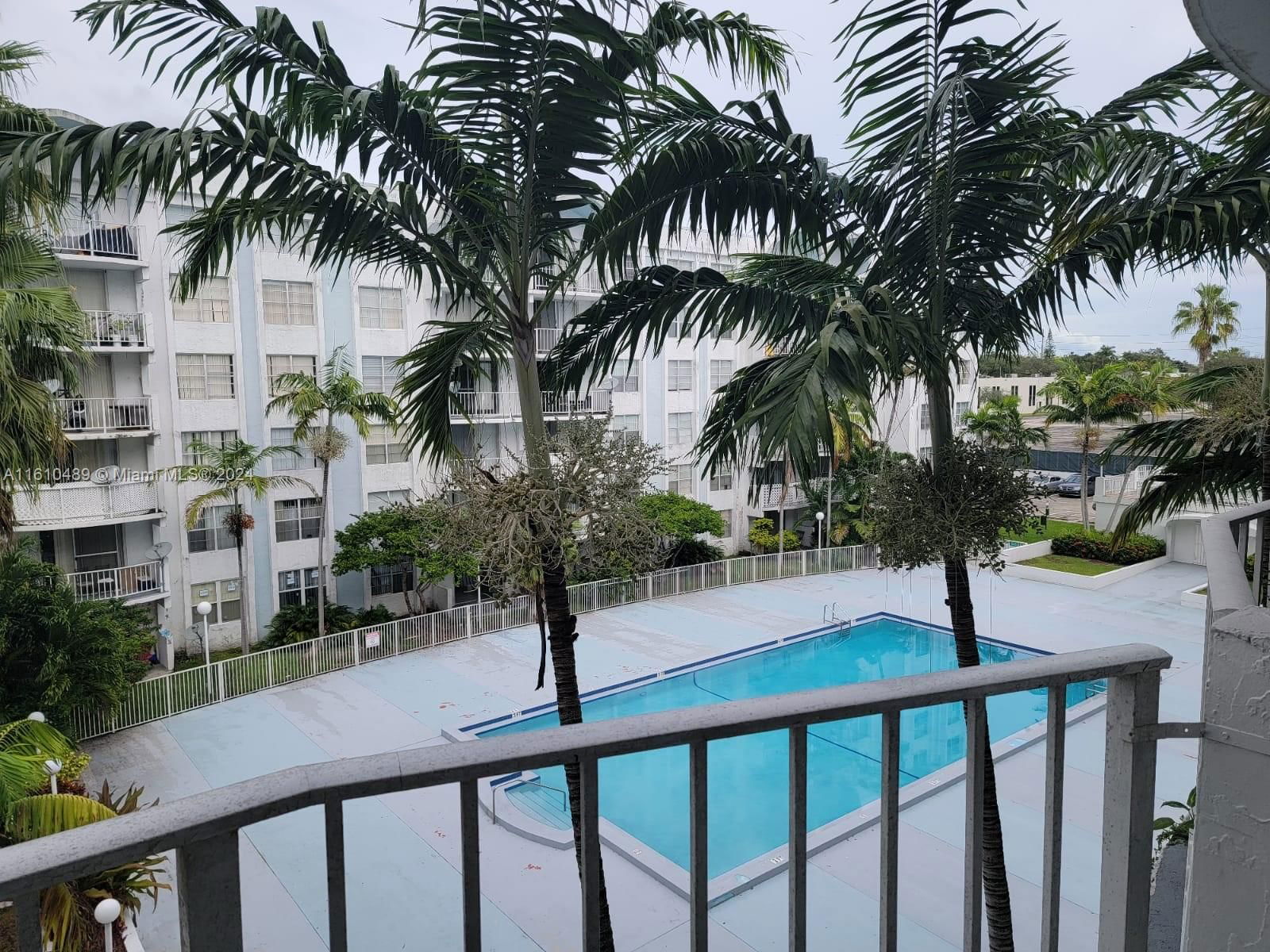 Real estate property located at 494 165th St Rd C404, Miami-Dade County, MONTECARLO CONDO, Miami, FL