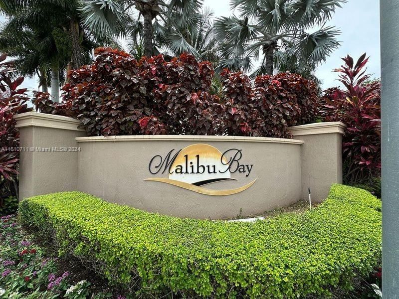 Real estate property located at 990 33rd Ter #204, Miami-Dade County, MONTEREY AT MALIBU BAY CO, Homestead, FL