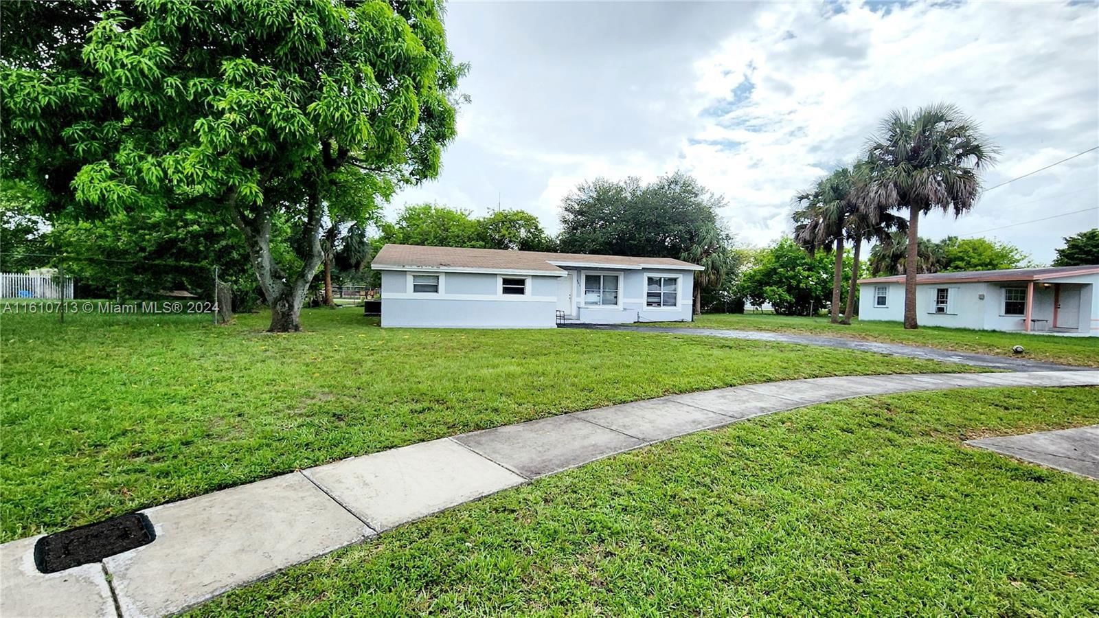 Real estate property located at 501 34th Ter, Broward, NEW BROWARDALE 1ST ADD, Lauderhill, FL