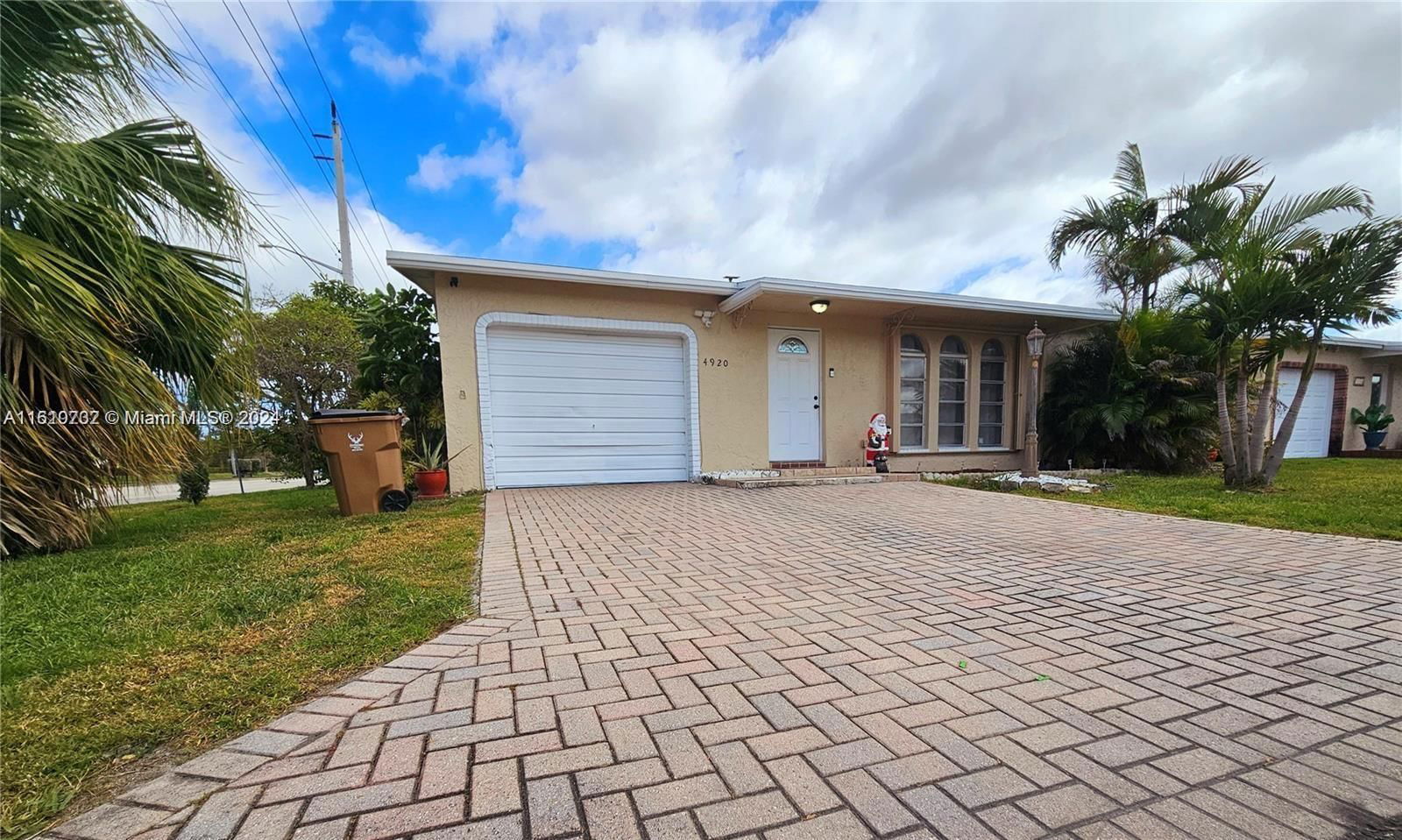 Real estate property located at 4920 14th Ter, Broward, CRYSTAL LAKE 4TH SEC, Deerfield Beach, FL