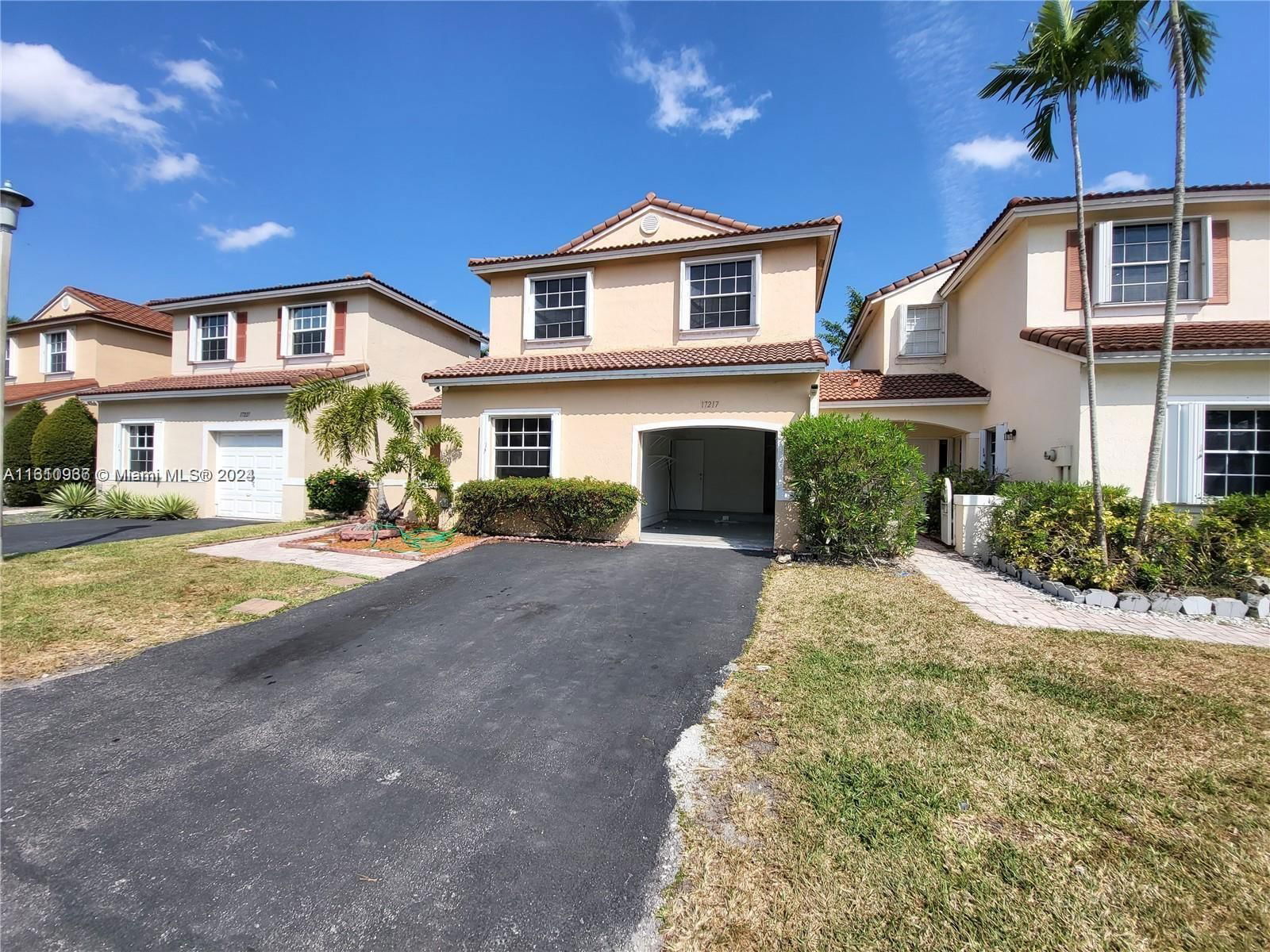 Real estate property located at 17217 8th St #17217, Broward County, SILVER LAKES AT PEMBROKE, Pembroke Pines, FL