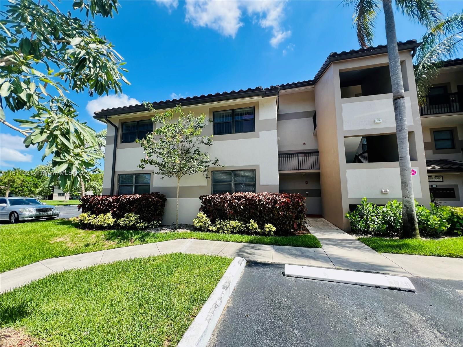 Real estate property located at 9936 Nob Hill Pl #9936, Broward County, VILLAS DE VENEZIA CONDO, Sunrise, FL